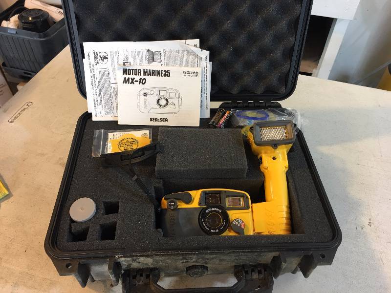 lot 561 image: Motor Marine35 MX-10 Underwater Camera with Pelican Case