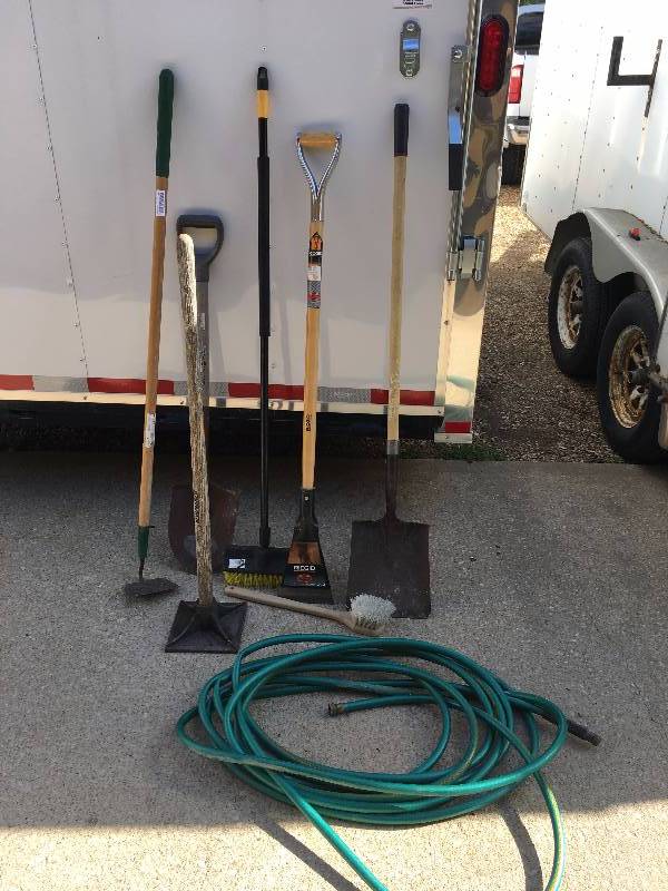 lot 397 image: LAWN CARE AND TOOL LOT