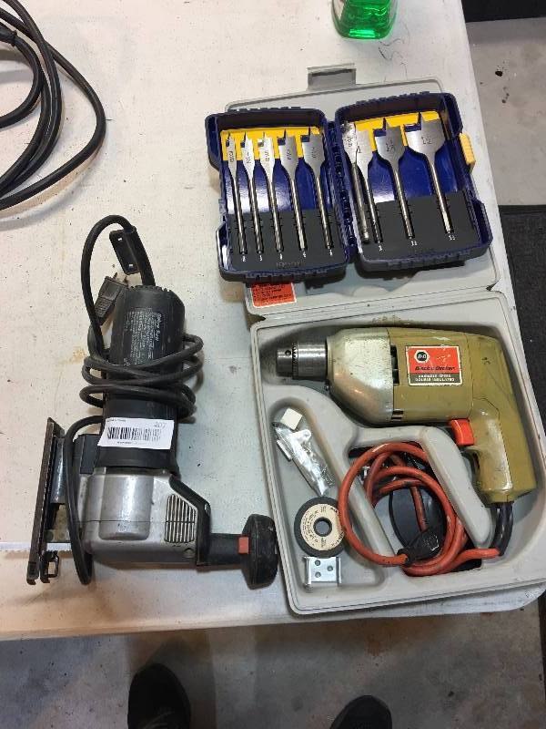 lot 407 image: SABRE SAW, DRILL AND SPADE BIT SET
