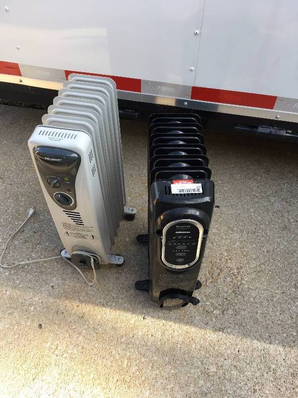lot 360 image: Pair of Portable Heaters