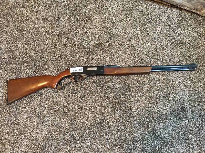 lot 366 image: WINCHESTER MODEL 250 LEVER ACTION 22LR RIFLE