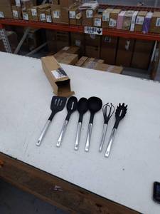 lot 10047 image: Retail - $25.00 Chef Robert Irvines 6-Piece Jumbo Utensil Set, Silver