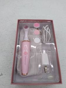 lot 10133 image: Retail - $59.50 Bellasonic 4-in-1 Electric Nail File, USED