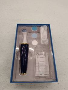 lot 10137 image: Retail - $59.50 Bellasonic 4-in-1 Electric Nail File, USED