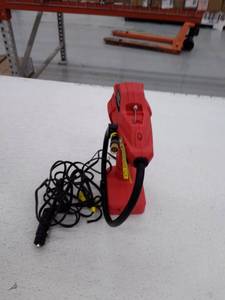lot 10150 image: Retail - $31.25 Vector 120 PSI 12V DC Powered Digital Air Compressor, Model CDI120VFR, USED