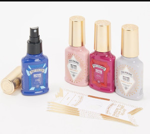 lot 10088 image: Poo-Pourry Break-Apart Set of (4) 2-oz Bottles