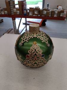 lot 10184 image: Retail - $114.14 Kringle Express Illuminated Metal Ornamnt with Design, SOME PIECES NOT ADHERED WELL