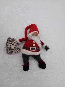 lot 10190 image: HomeRoots Santa Clause Hanging Gnome