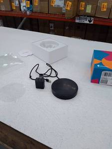 lot 10254 image: Retail - $59.99 Einova Wireless Charging Stone with 10W Fast Charging, Black Marble