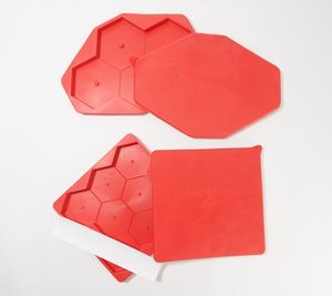 lot 10825 image: Retail - $39.54 Shape  Store Burger Master and Burger Max Combo, Red