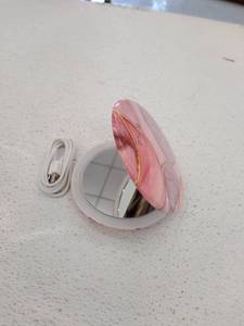 lot 10862 image: Retail - $31.00 Fancii Lumi Luxe Compact LED Mirror w 10x1x Magnifying, USED