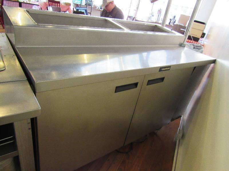 lot 951 image: Delfield Custom 66 Pizza Prep Table
