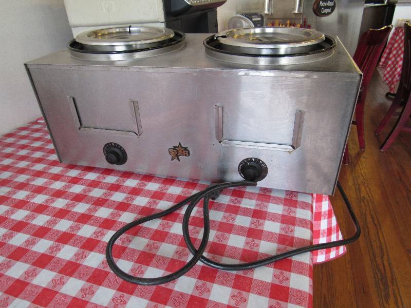 lot 956 image: Star (2) Well Soup Warmer