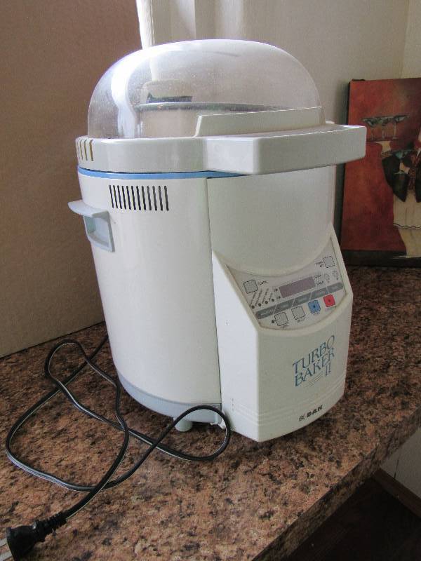 lot 957 image: DAK Turbo Bake II Countertop Bread Machine
