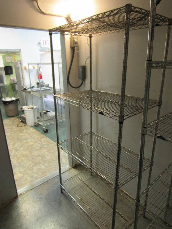 lot 996 image: 36 Wire Rack Shelf
