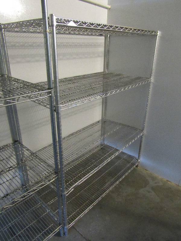 lot 1022 image: 48 Wire Rack Shelf