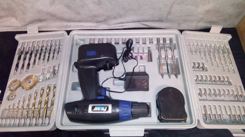 lot 7229 image: Pulsar Cordless drill with 92 various accessories