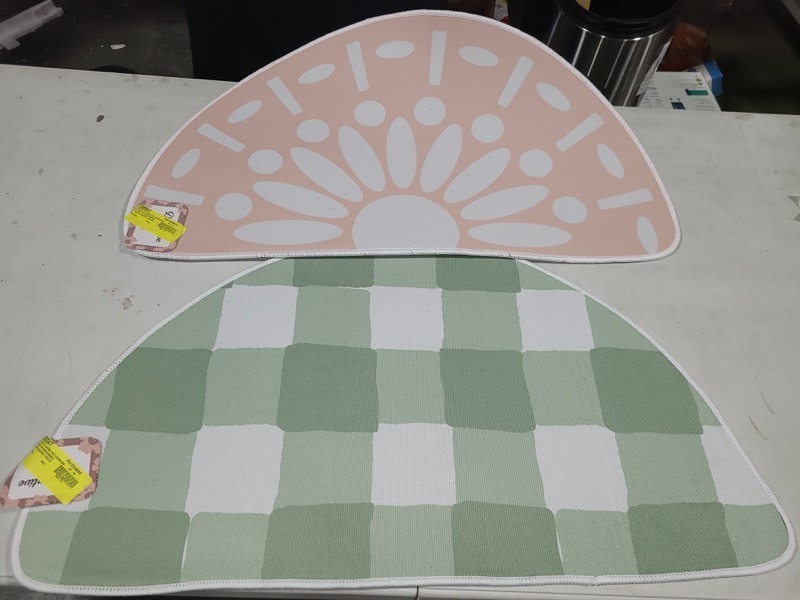 lot 5578 image: Set of 2 Outdoor Entrance Mats