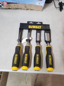 lot 2594 image: DeWalt 4 Piece Chisel Set