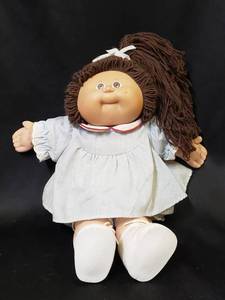 lot 50 image: Cabbage Patch Doll w Original Clothes