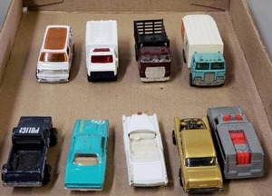 lot 52 image: Vintage Die Cast Cars - Includes Hot Wheels & Dukes of Hazzard