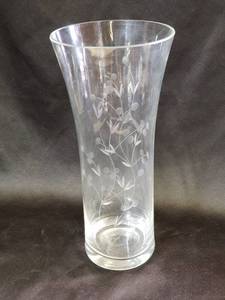 lot 96 image: Hand Blown Etched Cut Glass Vase Grapevine Pattern