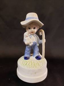 lot 110 image: Little Boy Blue Rotating Music Box 7 12
