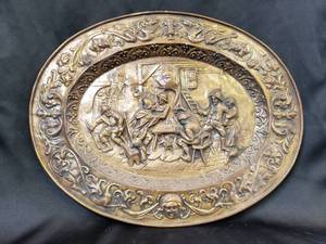 lot 124 image: Large Tavern Scence Tray Wall Hanging 21.5 Wide, 17 Tall