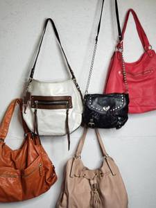 lot 138 image: Purse Collection Includes Orange Bueno,Silver & White Jaclyn Smith, Hot Pink, Liz Claiborne, Betseyville