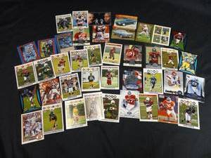 lot 173 image: Football Cards And Other Miscellaneous Cards