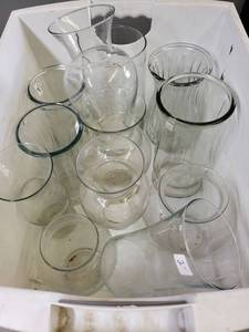 lot 211 image: 12 Vases Wedding Decor