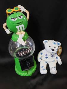 lot 220 image: Collectable Dallas Cowboys Aikman Ty Bear, Green M&M Dispenser with Figure