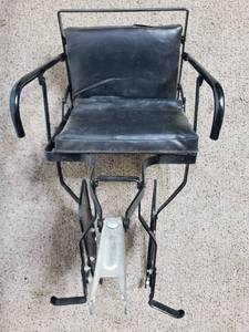 lot 238 image: Vintage Schwinn Child Bike Seat