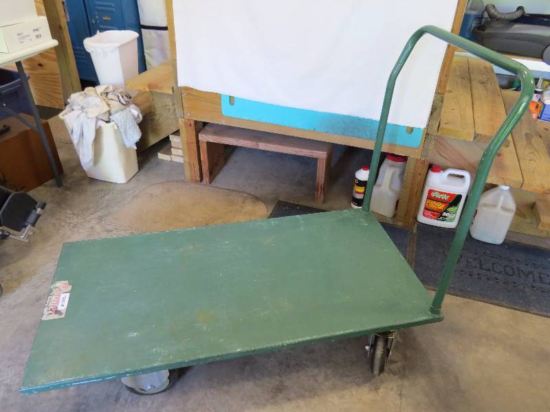 lot 6 image: Panther Flat Cart  Platform Truck (green)