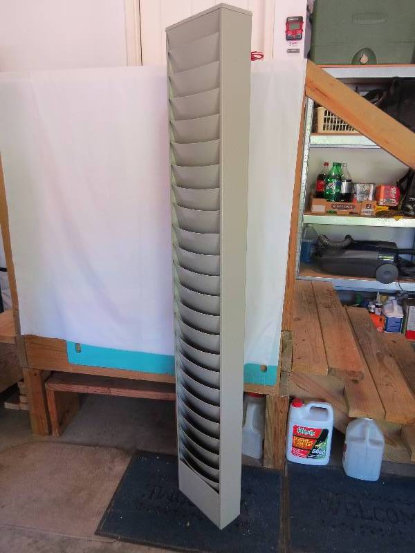 lot 20 image: 65 x 10 Metal Magazine Rack