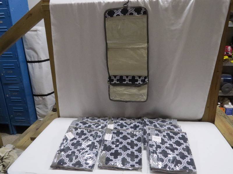 lot 89 image: Lot of 12 BlackGray Quatrefoil HangingTravel Cosmetic Bags