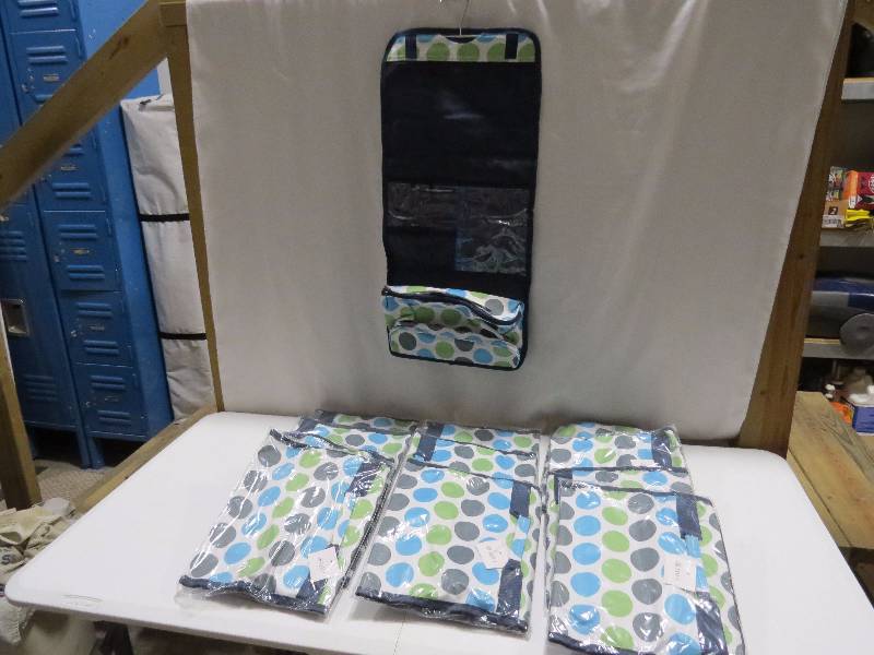 lot 91 image: Lot of 12 BlueGreen Polka Dot HangingTravel Cosmetic Bags