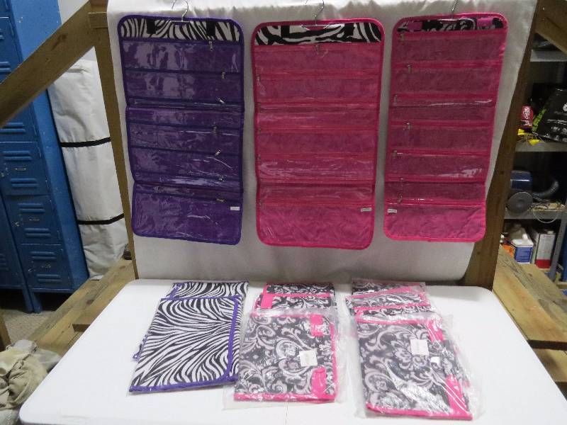 lot 97 image: Lot of 12 Assorted HangingTravel Jewelry Rolls