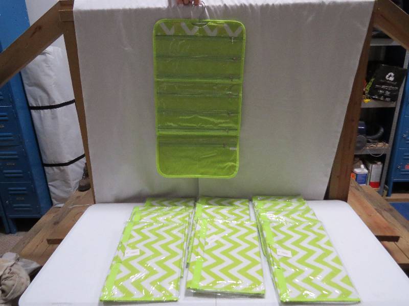 lot 114 image: Lot of 12 Lime Green HangingTravel Jewelry Rolls