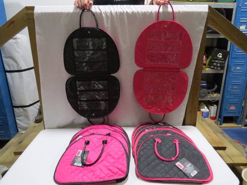 lot 128 image: Lot of 12 Jewelry Travel Organizers