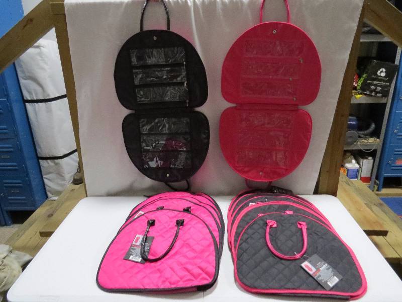 lot 129 image: Lot of 12 Jewelry Travel Organizers