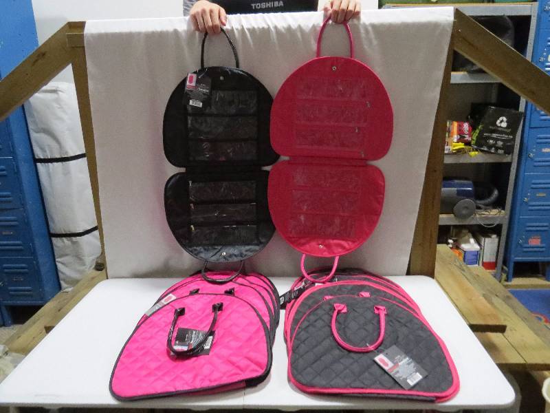 lot 136 image: Lot of 12 Jewelry Travel Organizers