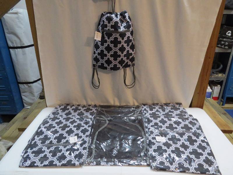 lot 142 image: Lot of 12 Drawstring Backpacks