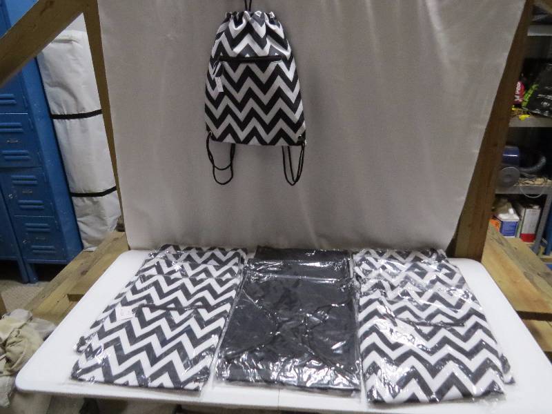 lot 146 image: Lot of 12 Drawstring Backpacks