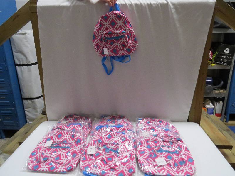 lot 152 image: Lot of 11 Small Backpacks