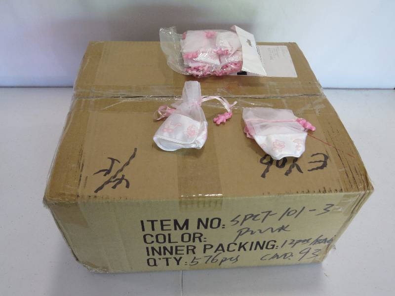 lot 240 image: Lot of 48 pkgs of 12 Baby Girl Favor Bags