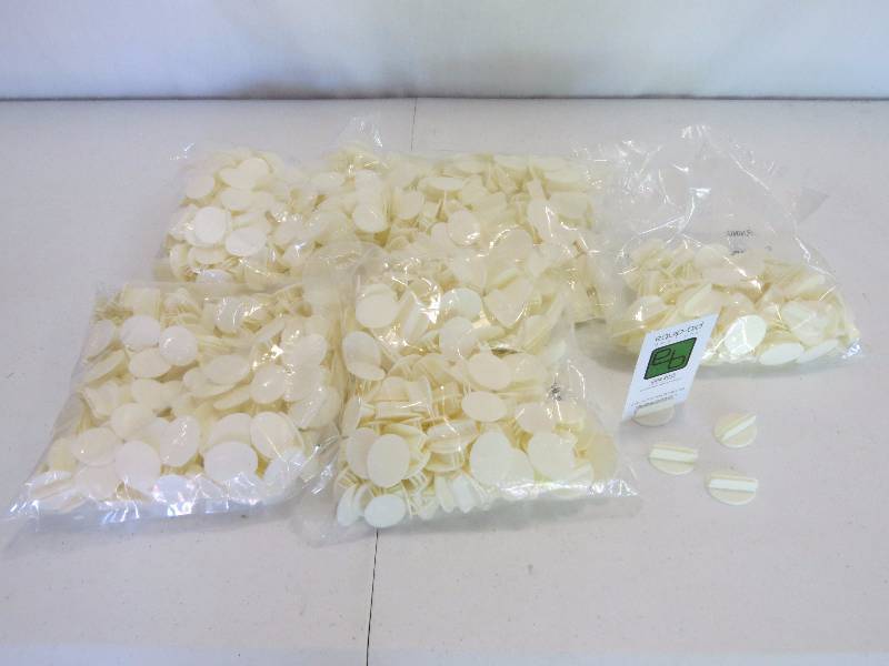 lot 246 image: Lot of 800 Ivory Card Stands