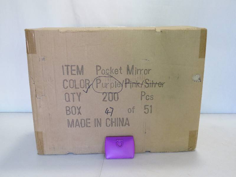 lot 264 image: Lot of 200 Purple Compact Mirrors
