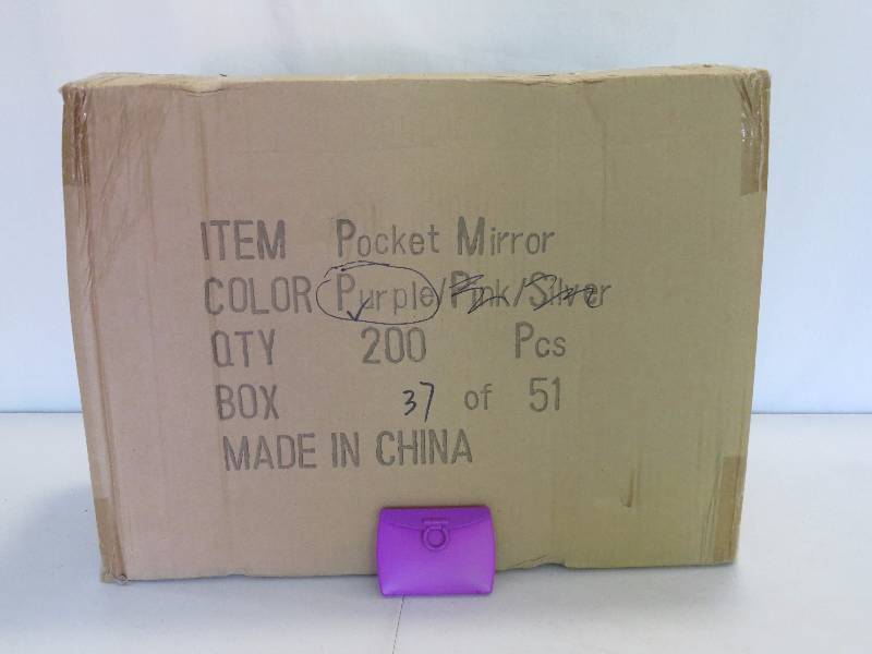lot 266 image: Lot of 200 Purple Compact Mirrors