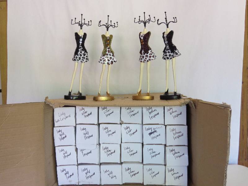 lot 273 image: Lot of 26 Lady Jewelry Holders